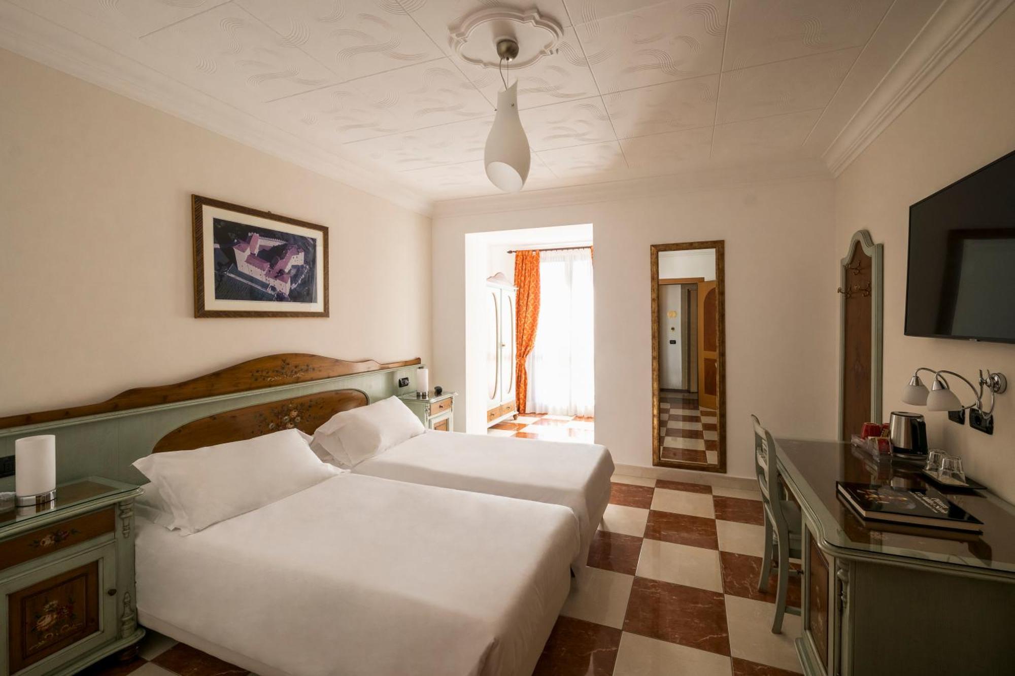 Hotel Ungheria Varese 1946 Eksteriør bilde